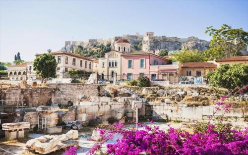 Photoshoot in Monastiraki, aTHENS